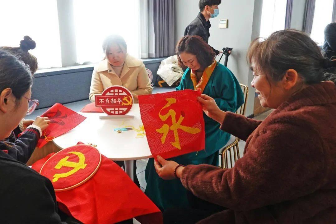 集装箱货运列车拼图
